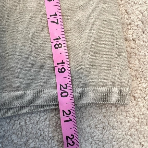 Judith Hart Women’s Beige Silk Top Size Small - Picture 7 of 8